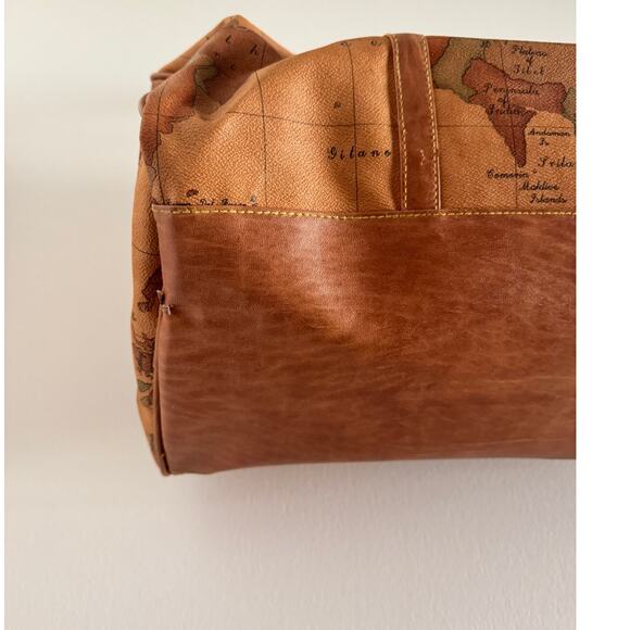 Vintage‎ Gitano World Map Duffle Bag Travel Carry On Luggage Atlas Leather - Picture 6 of 13